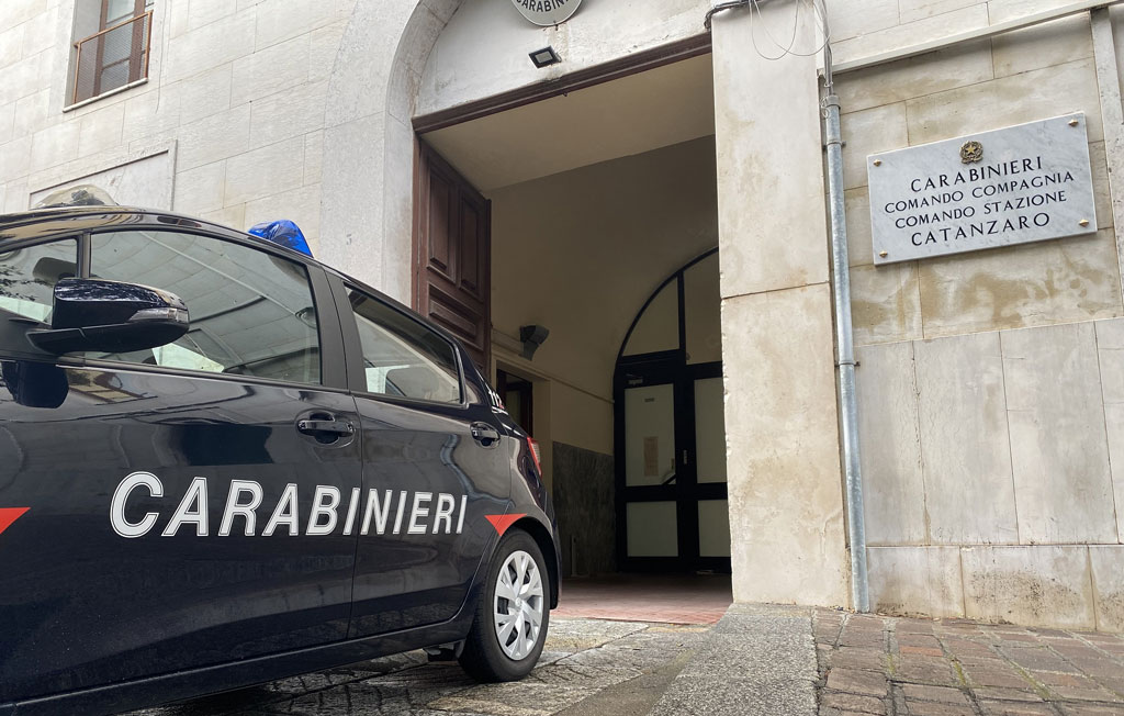 CARABINIERI_CATANZARO_7da79.jpg