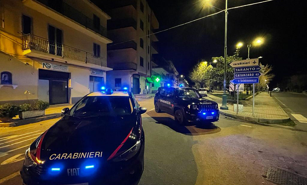 CARABINIERI_SOVERATO_84444.jpg
