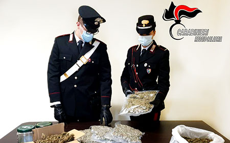 Trovato in possesso di circa 1,8 chilogrammi di marijuana, arrestato 43enne nel Reggino
