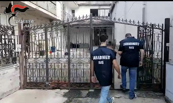 Scoperta casa di cura abusiva all’interno di una parrocchia a Oppido Mamertina, denunciato parroco - VIDEO