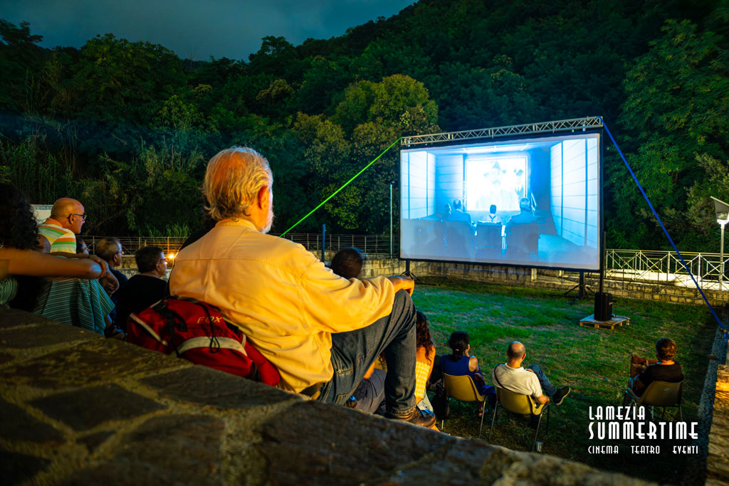 CINEMA-E-CINEMA-2_6208f.jpg