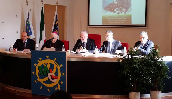 Costalli (MCL): “100 tavoli in 100 piazze d'italia per aiutare le famiglie del sud del mondo”