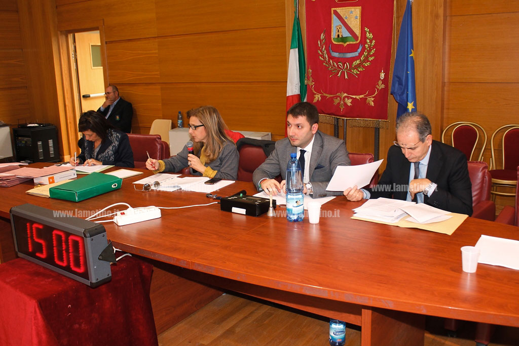 Lamezia, consiglio comunale: approvati debiti fuori bilancio e proposta su centrale unica di committenza