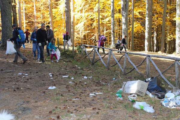 CAI Cosenza organizza manifestazione "Puliamo un sentiero… in Sila"