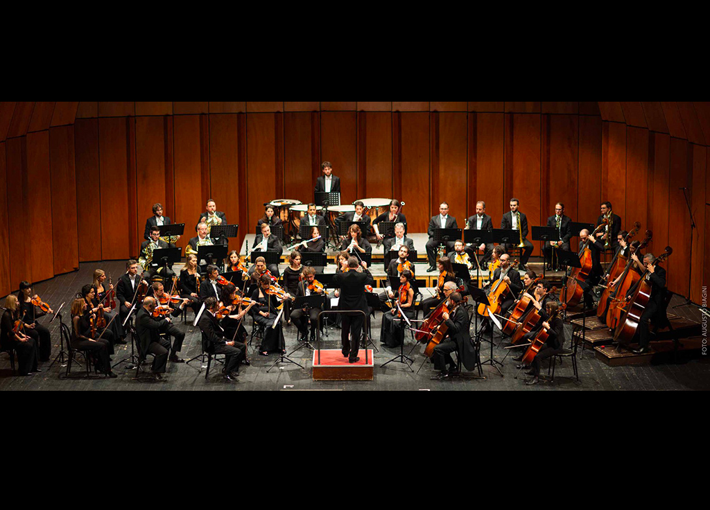 Lamezia, il MusicAMA Calabria omaggia Federico Fellini: questa sera in concerto la Camerata Strumentale di Prato