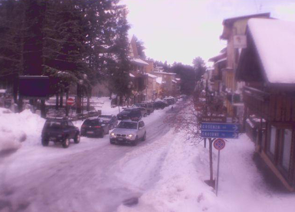 Calabria: Non si arresta l'ondata maltempo, -5 in Sila