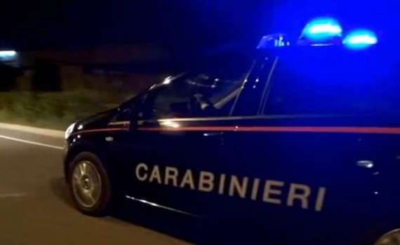 Alcolici a minorenni, denunciato titolare bar nel Cosentino
