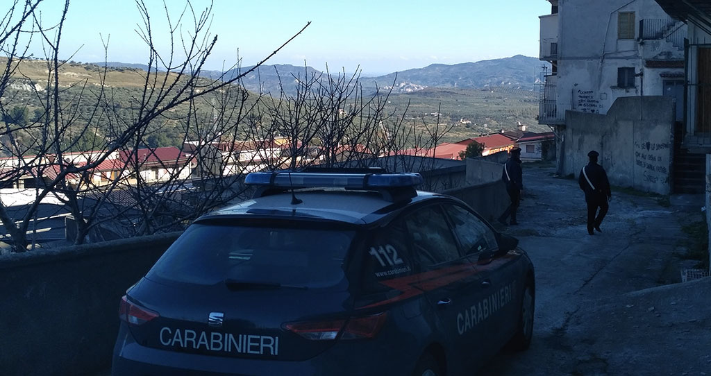 Tenta furto in appartamento a Petilia, arrestato 19enne