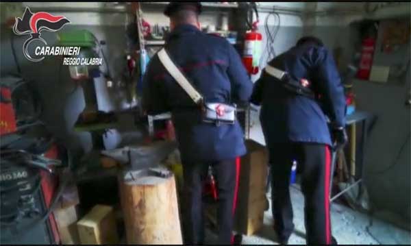 Carabinieri-reggio-sequestro-imprese-150419.jpg