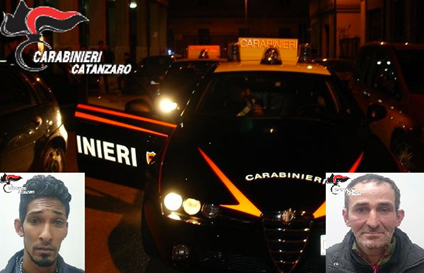 Rapinano negozio e aggrediscono negoziante e suo figlio a Catanzaro Lido, arrestati