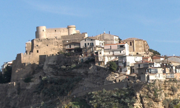 "La voce non era sua": in libertà assessore comune di Santa Severina indagato in 'Basso profilo' 