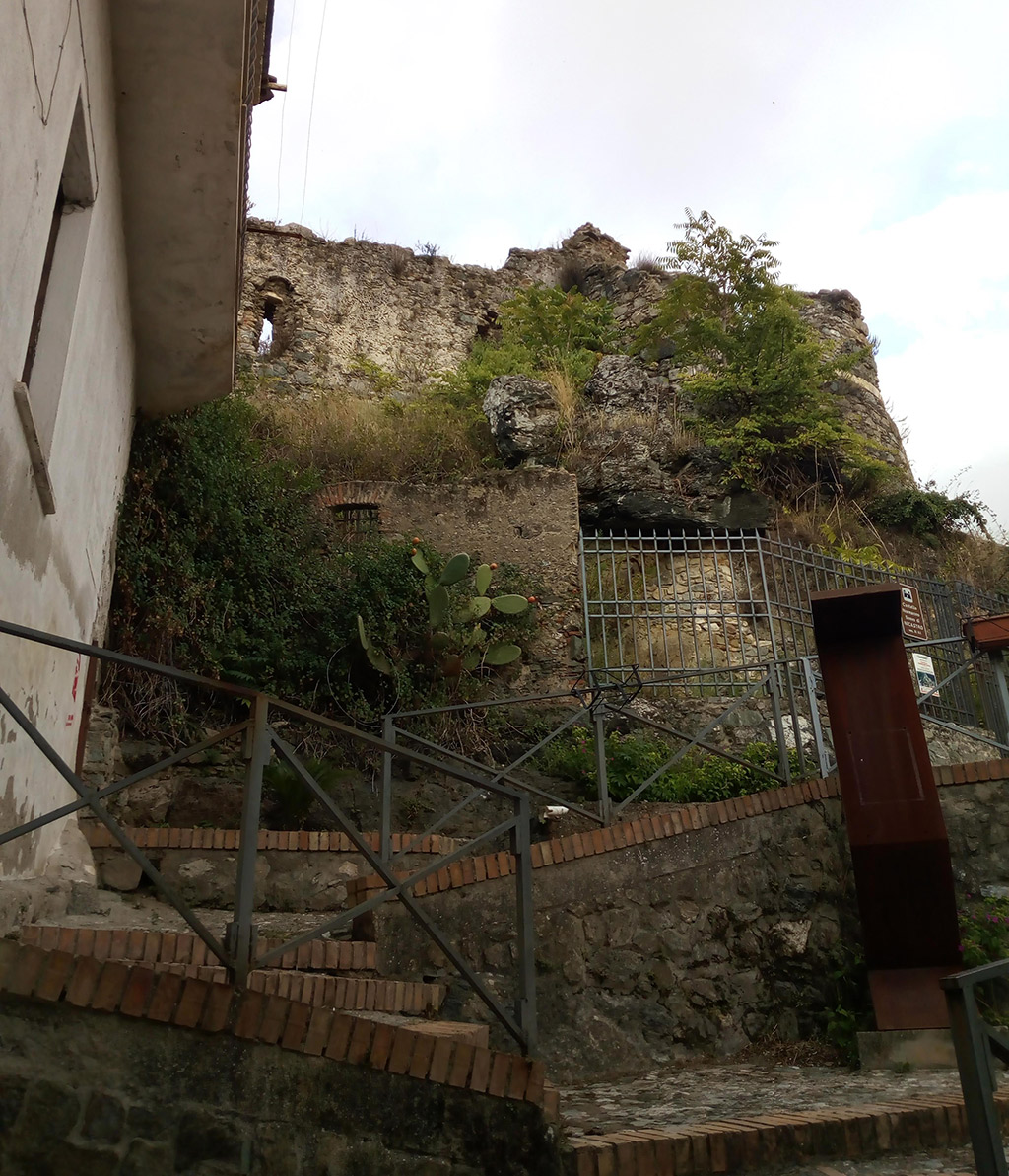 Catsello-normanno-lamezia-240419.jpg