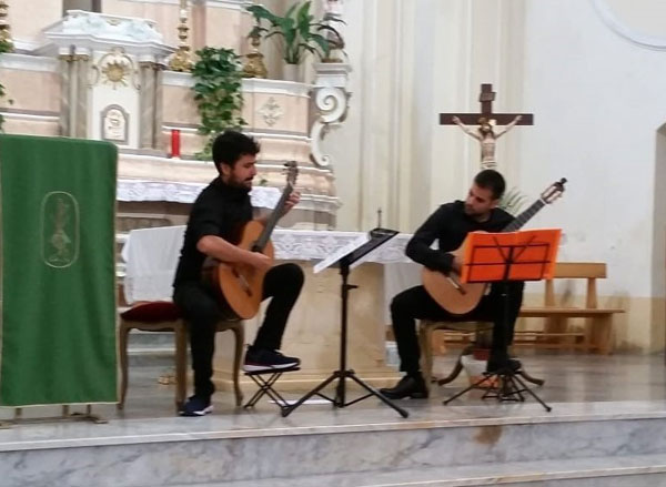 Prosegue l’attività della "Scuola di Chitarra Liuto", il 14 ottobre a Falerna Marina lo Stark Duo