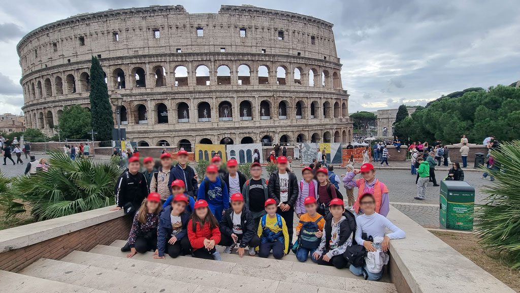 Classe-5C-Colosseo_27db5.jpg