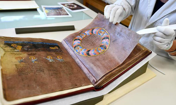 Scorta e super teca per il Codex Purpureus che torna a Rossano