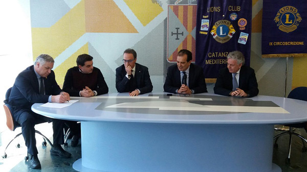 "Banca del cuore", presentato progetto a Catanzaro per la carta che permette di accedere ai dati cardiovascolari