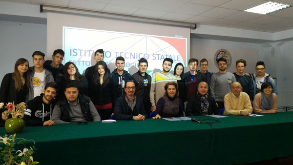 Comunicato-alternanza-COFER-foto1.jpg
