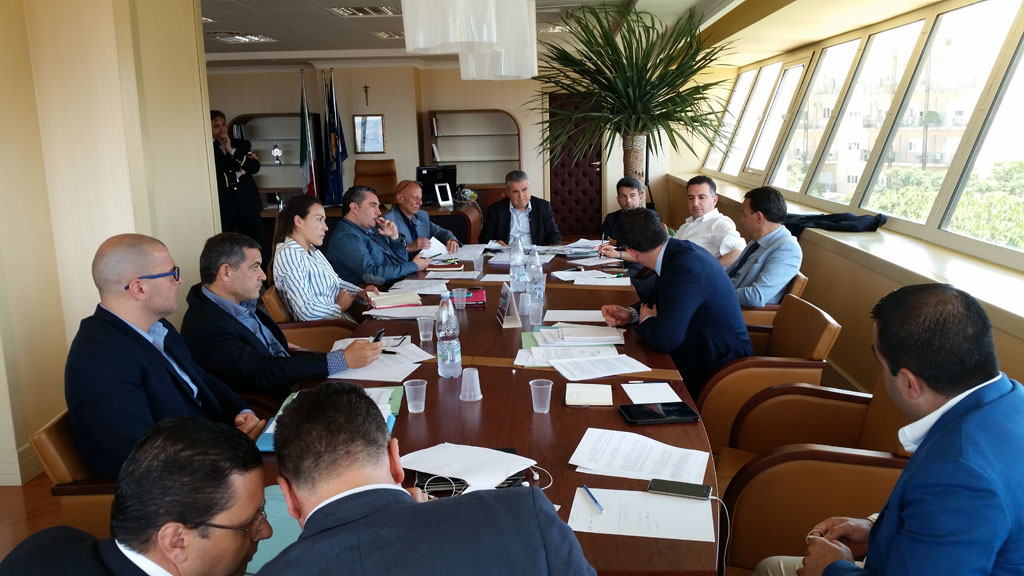 Regione, consiglio capigruppo illustra regolamento conferenza Area Stretto