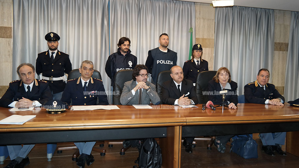 Lamezia: fermi per bomba a negozio via Piave, Bombardieri: “Non ci accontentiamo, è necessario capire tutto il quadro criminale” - VIDEO