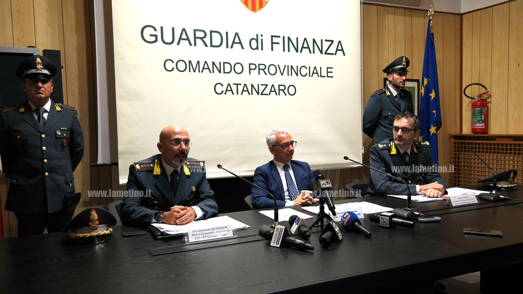 Conferenza-stampa_capomolla_9ottobre2018.jpg