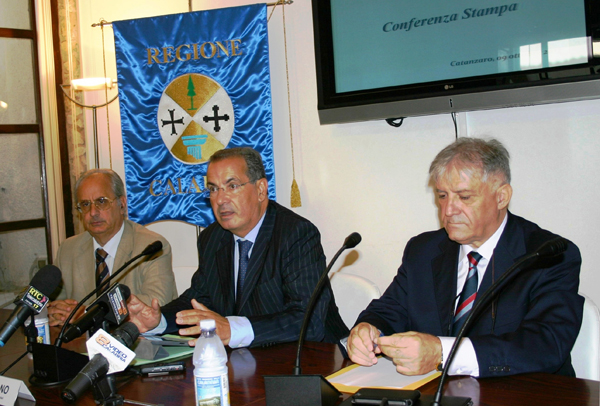 Rifiuti: Pugliano; Comuni non pagano, sistema rischia paralisi 