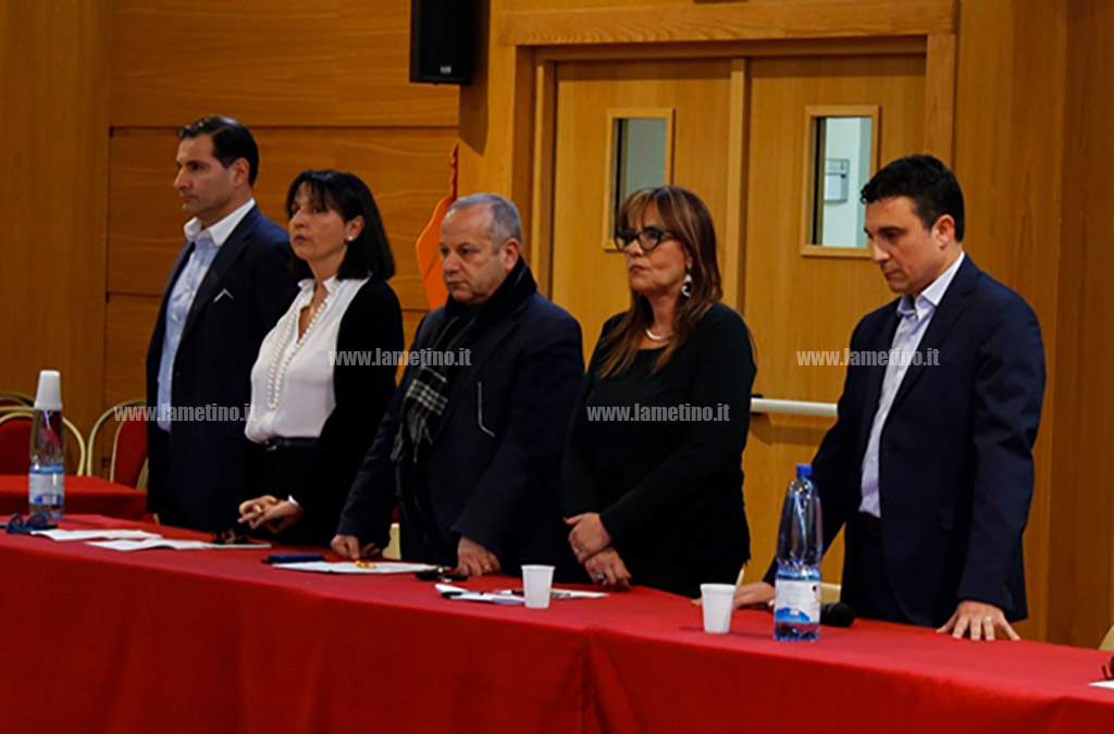 Lamezia, centro-sinistra annuncia assenza domani in consiglio comunale: "Dimettiamoci tutti"