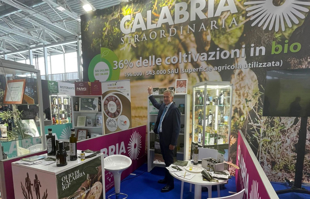 Consorzio-Olio-di-Calabria-fiera-3_6cf14.jpg