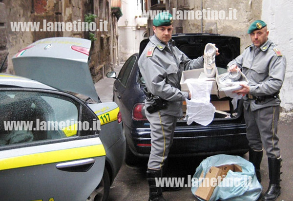 Contraffazione-arrestato-28enne-guardia-di-finanza-27-dic-2013-2-ok.jpg