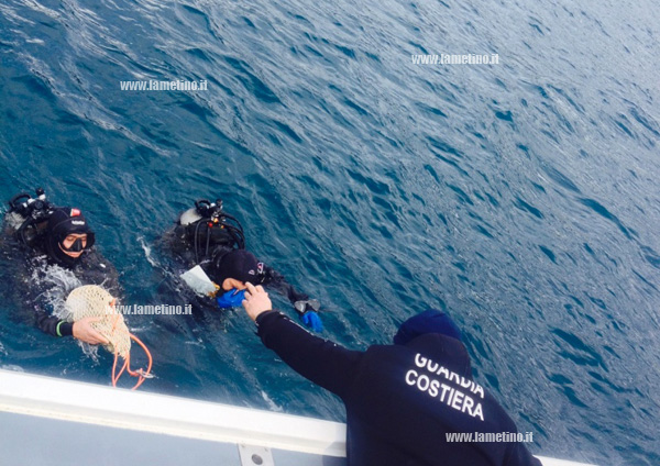 Controlli-Sub-gurdia-costiera-Cosentino-4.jpg