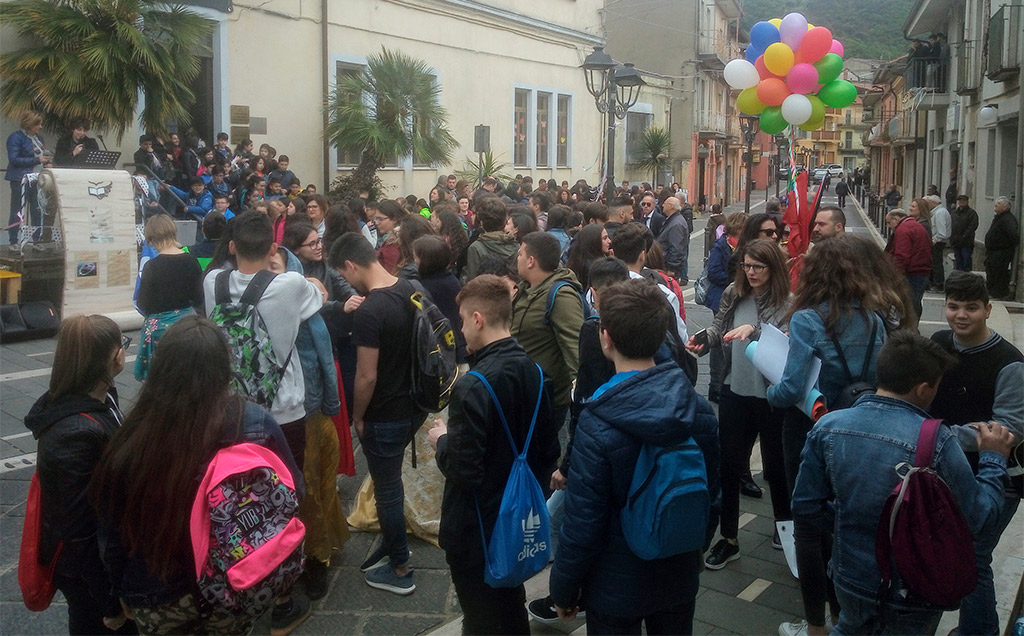 Concorso di arte e scrittura creativa “Alessandra Medaglia”, tra i finalisti due scuole lametine