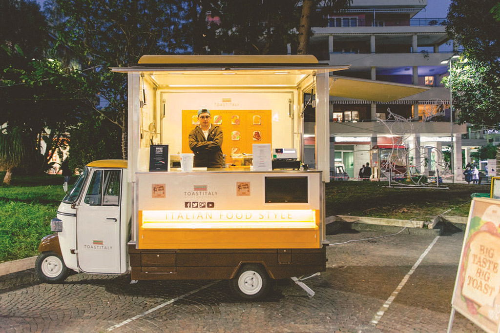 Cosenza Street Food dal 15 al 17 settembre, la Villa Vecchia diventa villaggio del gusto