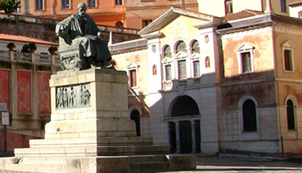 Cosenza-Biblioteca-civica-.jpg