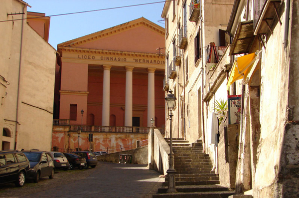 Negativi gli studenti del liceo ‘Telesio’ di Cosenza che si sono sottoposti al tampone