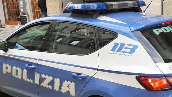 Rissa tra donne durante Reggina-Parma, emessi 6 Daspo
