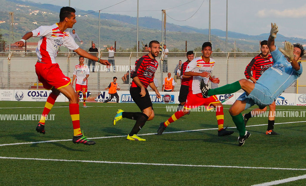 Bernardi regala i tre punti al Sambiase, 3-2 all’Aprigliano