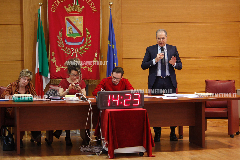 Lamezia, Consiglio comunale approva Tari 2017: lieve aumento ma pagamento anche in 5 rate