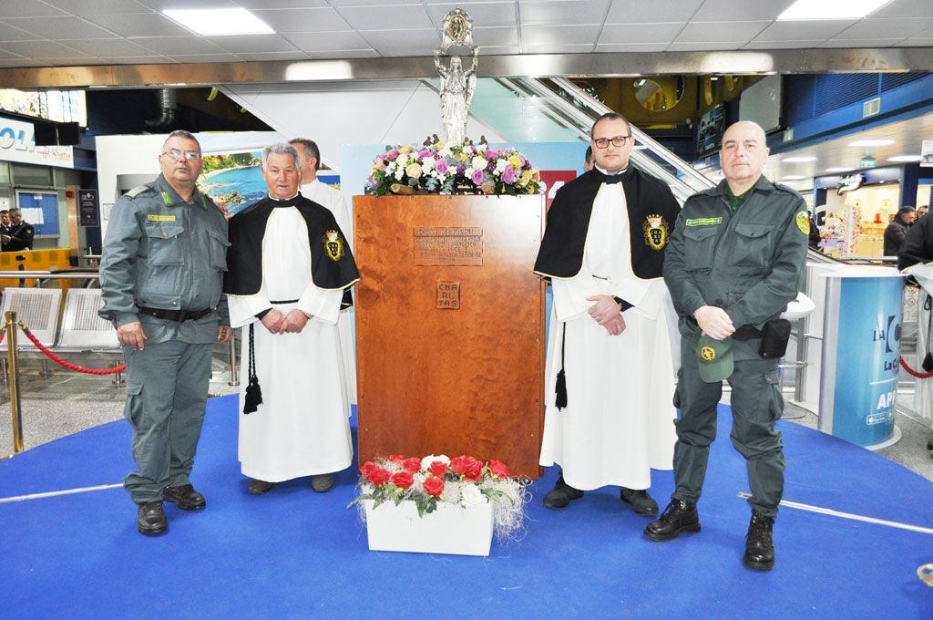 Lamezia, concluso all'aeroporto servizio di scorta delle Guardie Ecozoofile della Reliquia di San Francesco di Paola 