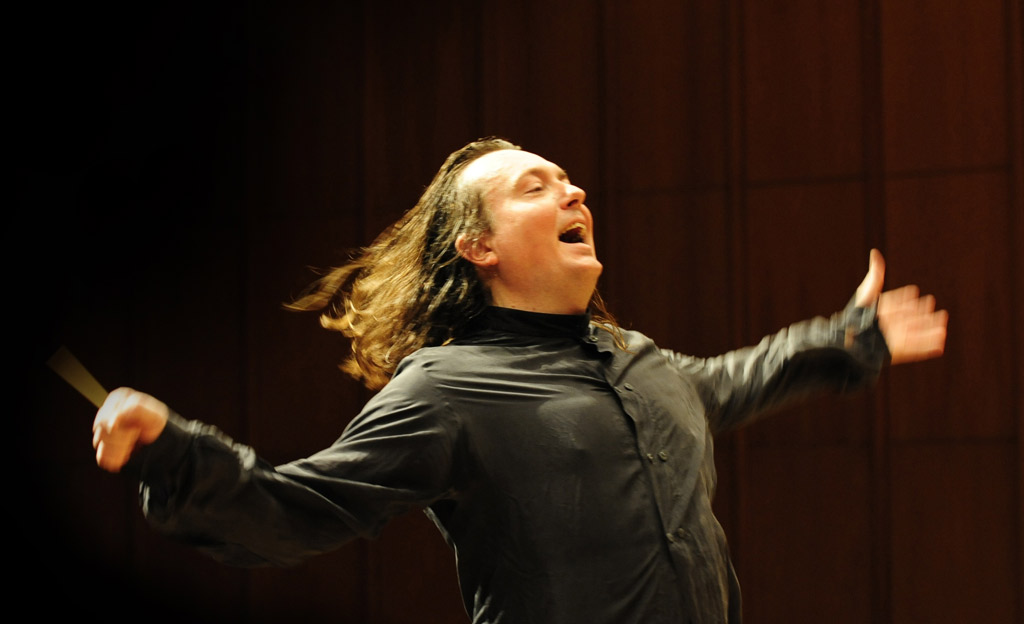 Concerto Sinfonico dell’Orchestra Giovanile della Calabria diretta da Dariusz Mikulski il 24 febbraio ad Amantea