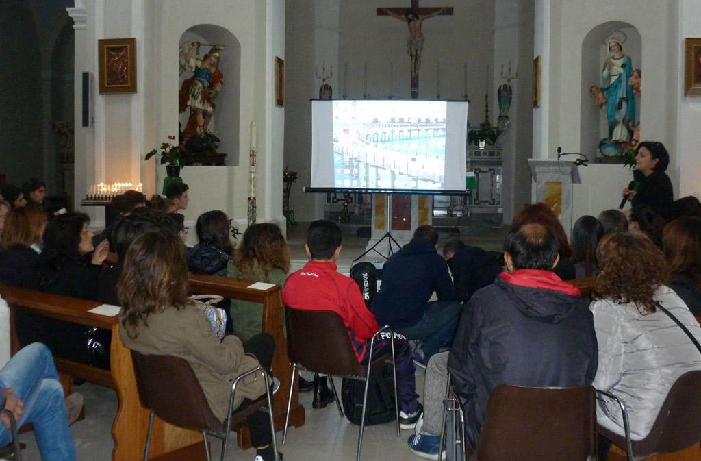 Lamezia, i genitori tornano al catechismo insieme ai figli nella Parrocchia Beata Vergine del Carmine