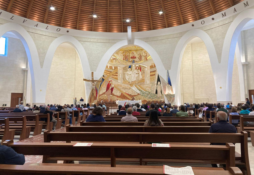Diocesi-Lamezia-Terme-I-pellegrini-di-Lamezia-partecipano-alla-Messa_cddbf.jpg