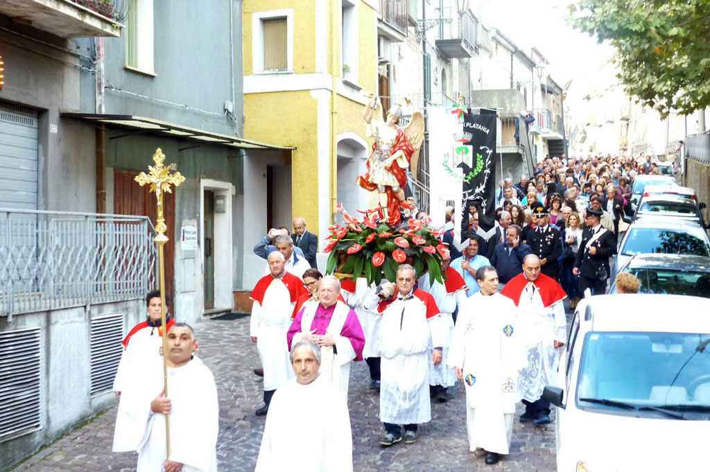 Vescovo Cantafora alla festa di San Michele, “Giubileo della Misericordia tempo prezioso per la Chiesa”