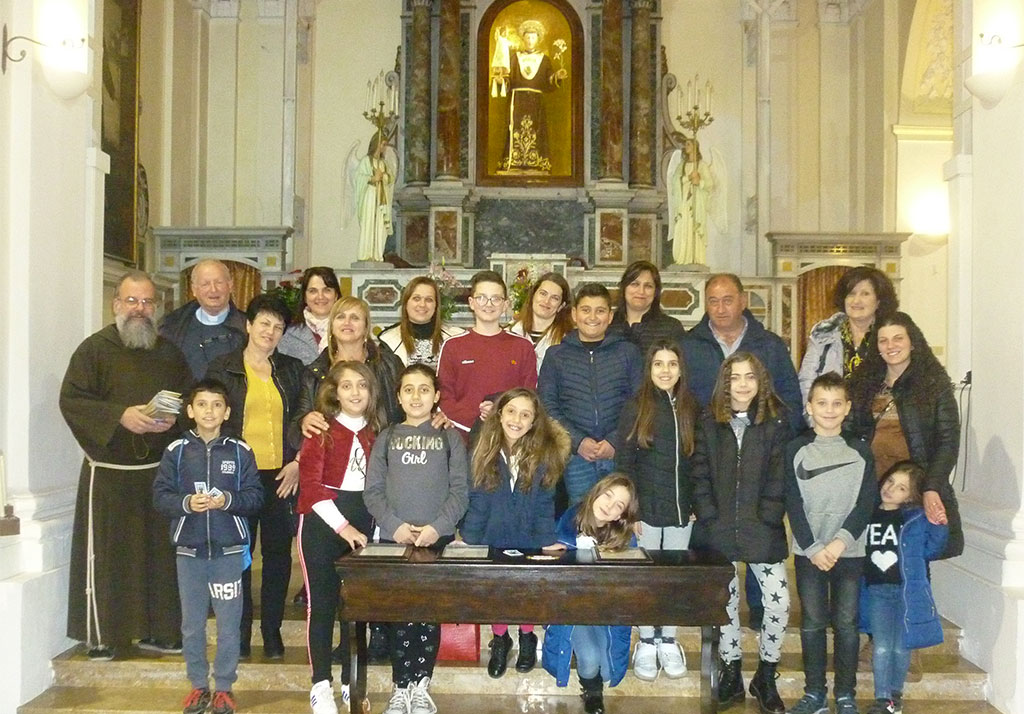 Lamezia, “Scuola di catechismo per la famiglia” al Santuario di Sant’Antonio per la Comunità Santa Teresa di Piano Luppino