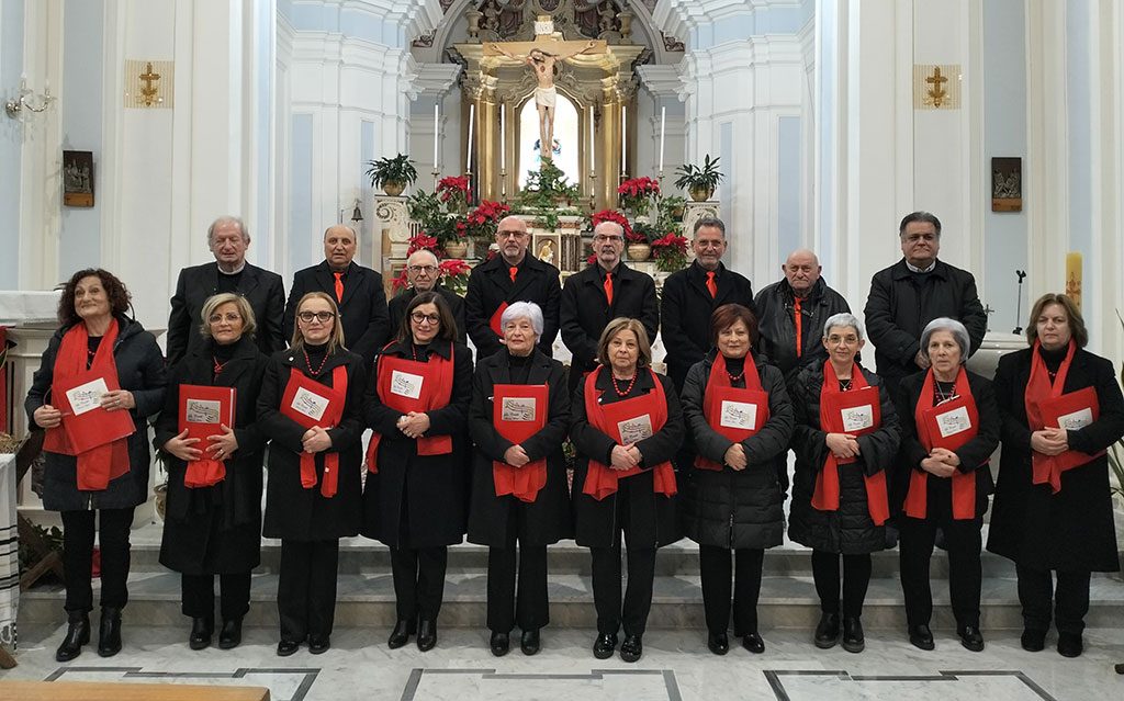 Diocesi-di-Lamezia-Terme---Coro-Polifonico-La-Corale-Feroleto-Antico-11_6837a.jpg
