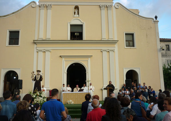 Lamezia, i cori polifonici uniti nel canto celebrano Sant’Antonio