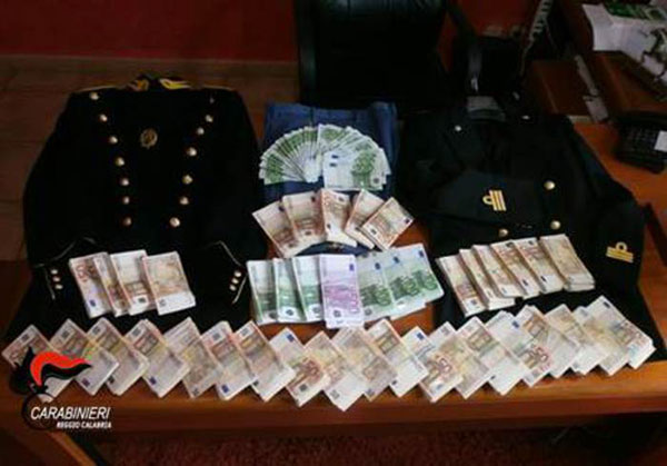 Nascondeva in garage divise Guardia di Finanza e 270.000 euro, una denuncia