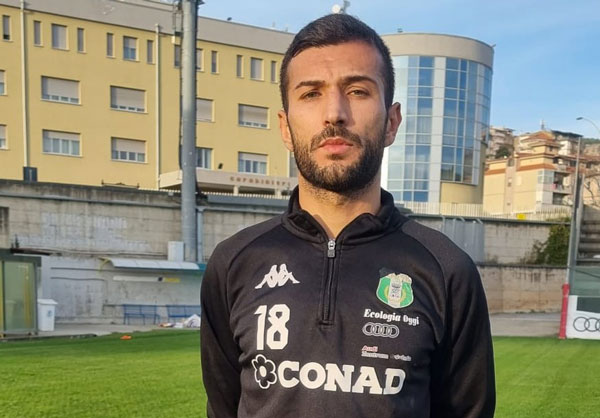 Lamezia, intervista all'attaccante Spanò: "Da otto anni sognavo di tornare alla Vigor"