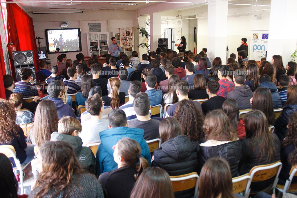 Don-Brancaccio_scientifico-Lamezia_2.jpg