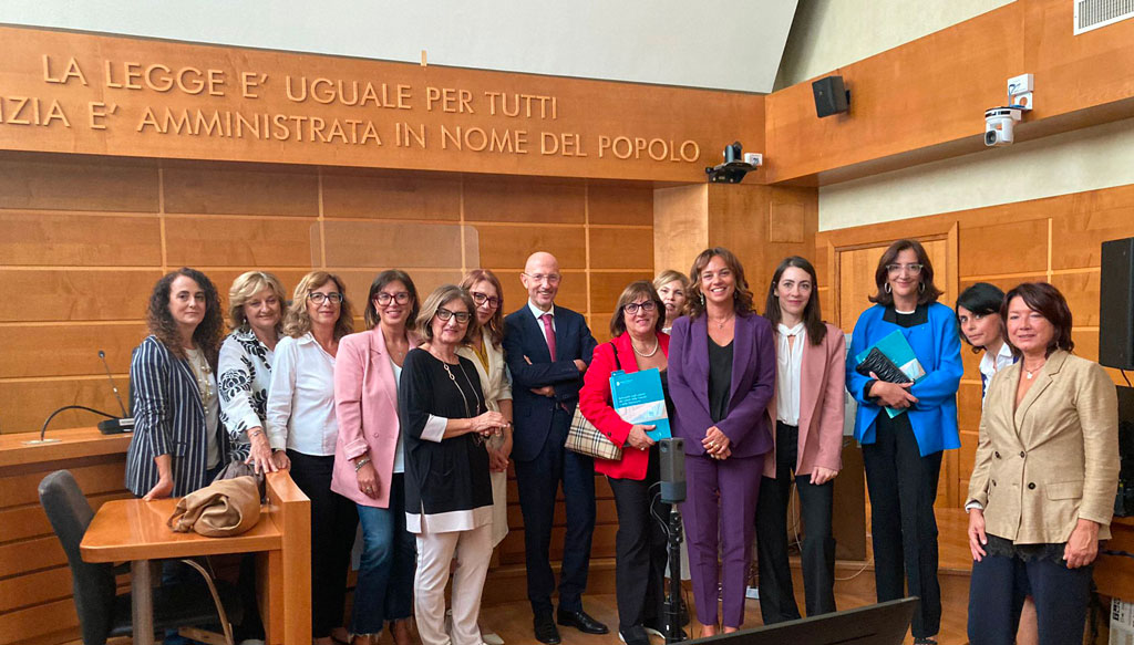 DonneSoroptimist-incontro-in-tribunale-1_dcee9.jpg