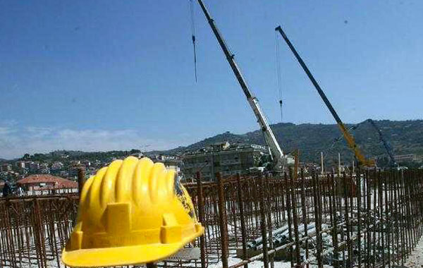 Operazione "Albachiara" nel crotonese contro lavoro in nero, sospese 3 attività