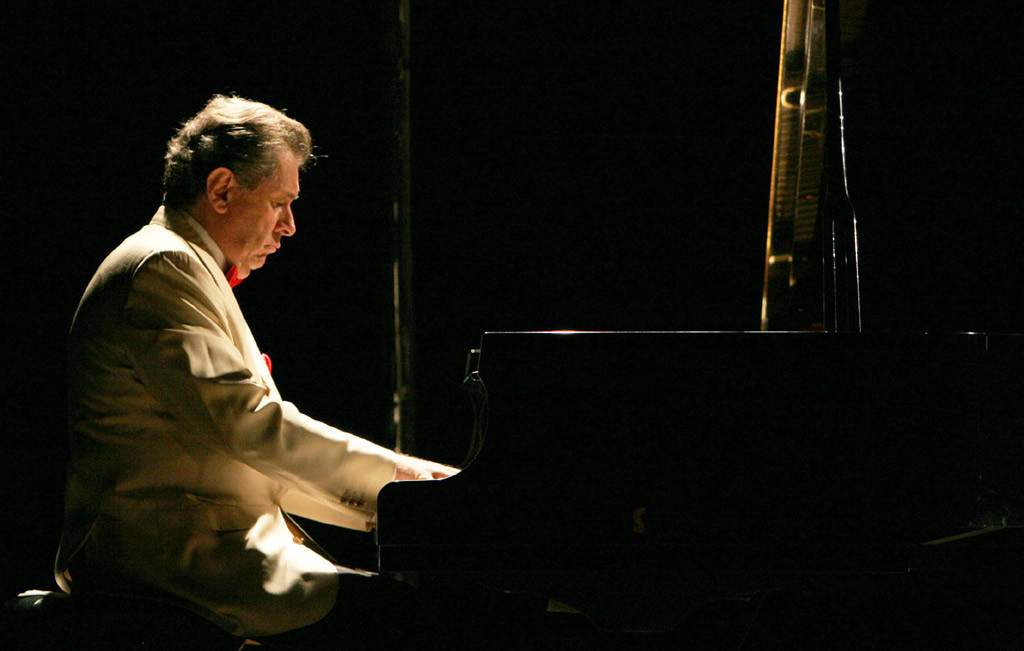Recital pianistico di Enrique Batiz il 16 febbraio a Nocera Terinese